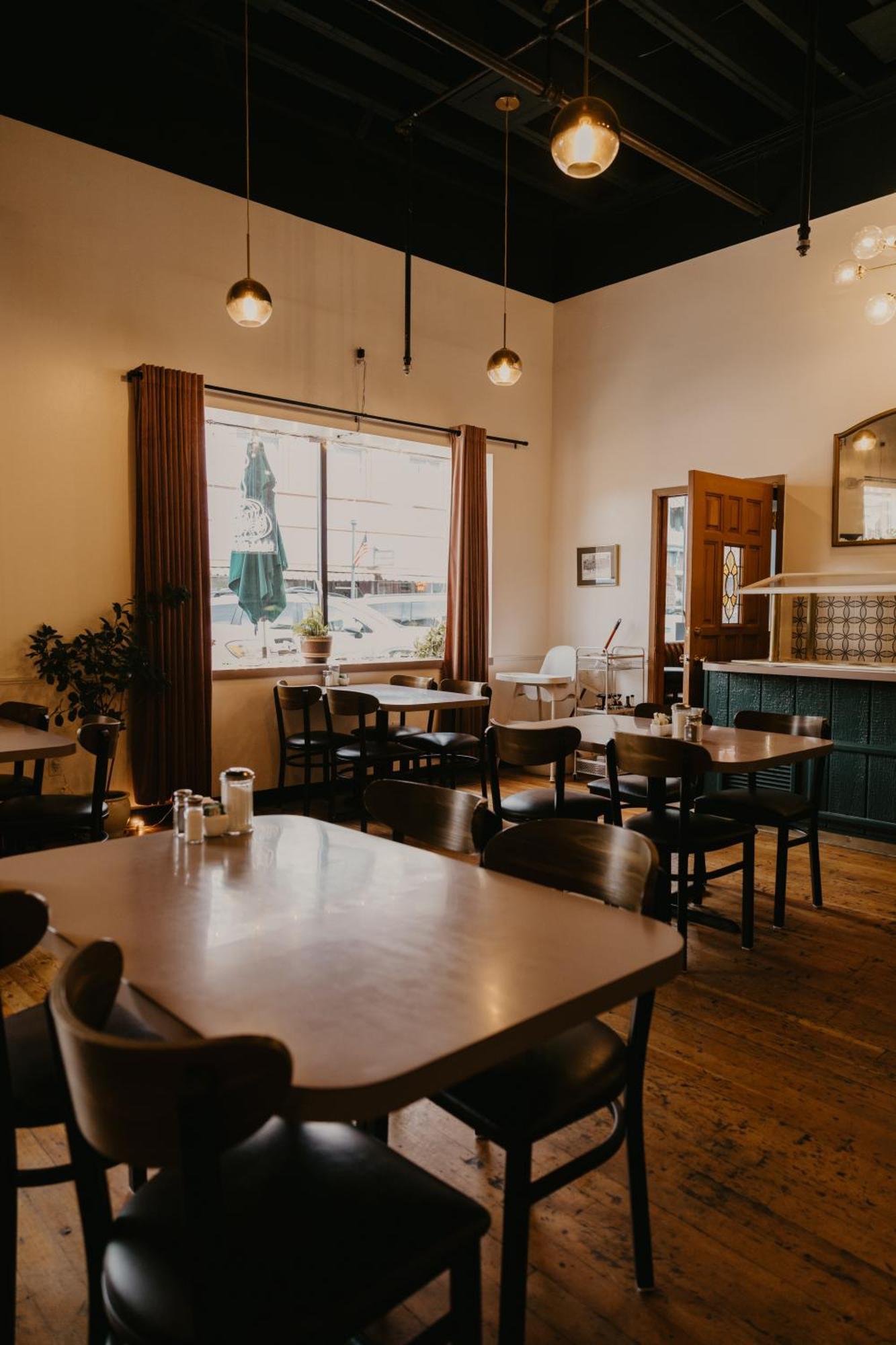 The Brooks Hotel Restaurant And Lounge Wallace Εξωτερικό φωτογραφία