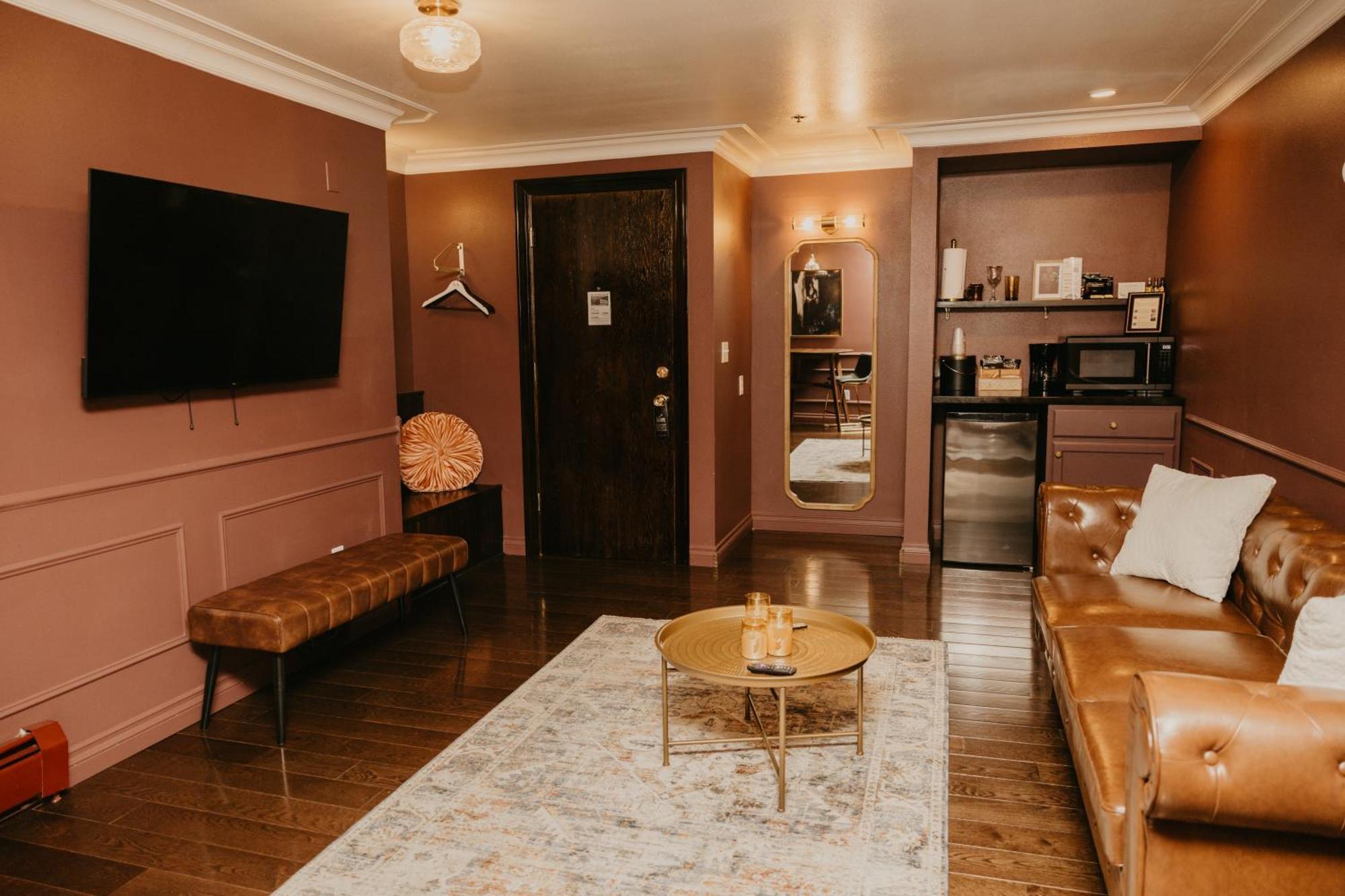 The Brooks Hotel Restaurant And Lounge Wallace Εξωτερικό φωτογραφία