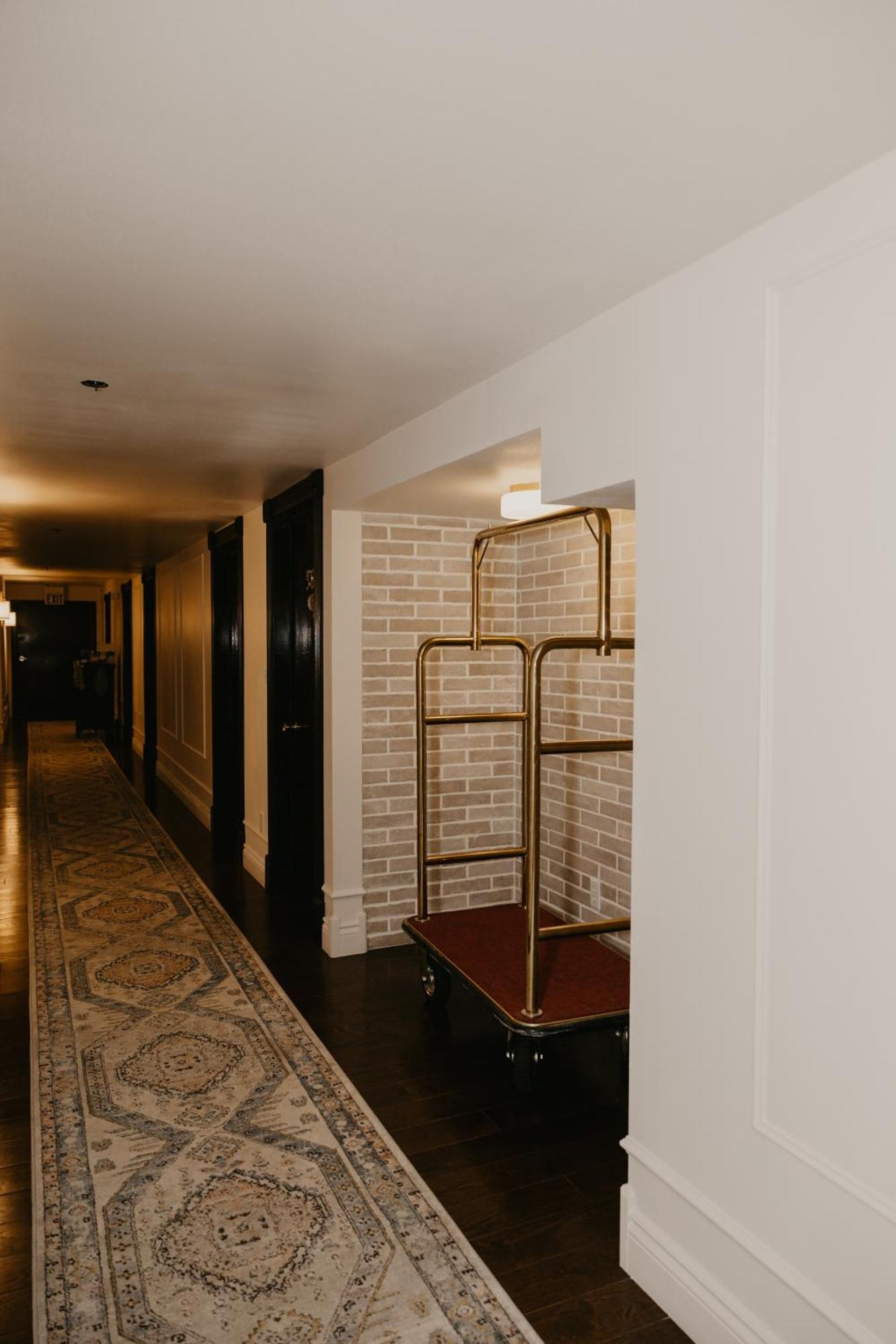 The Brooks Hotel Restaurant And Lounge Wallace Εξωτερικό φωτογραφία